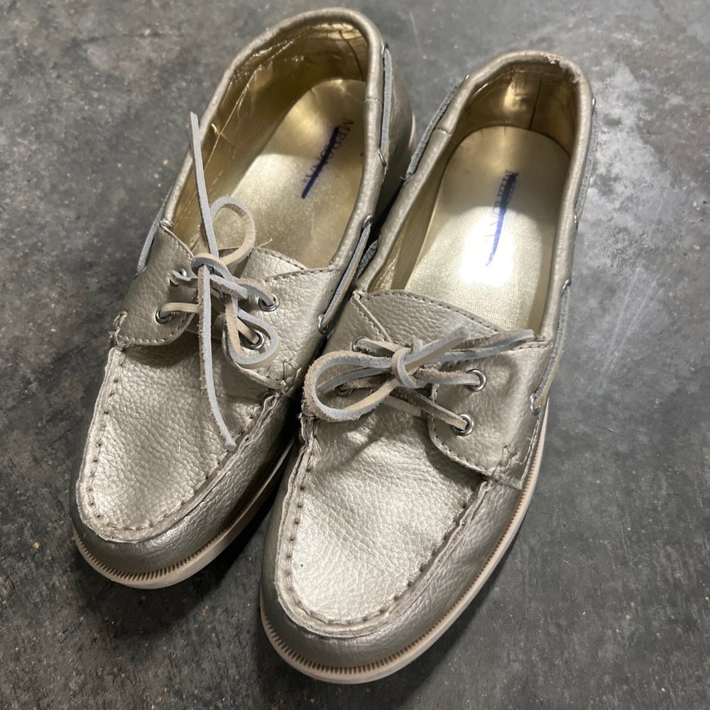 Metallic gold loafers women’s 7.5
